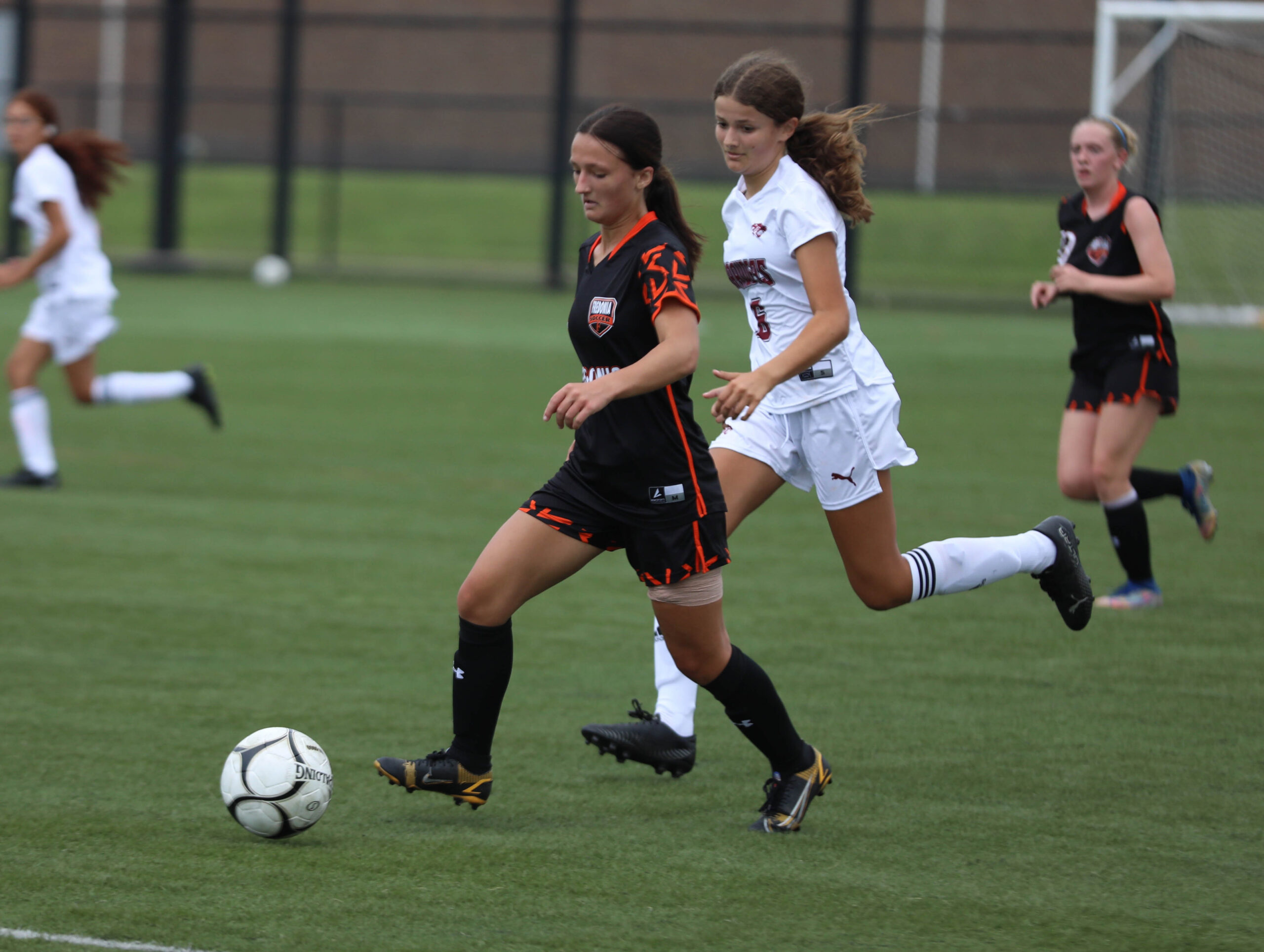 Rivalry rout | News, Sports, Jobs - Observer Today